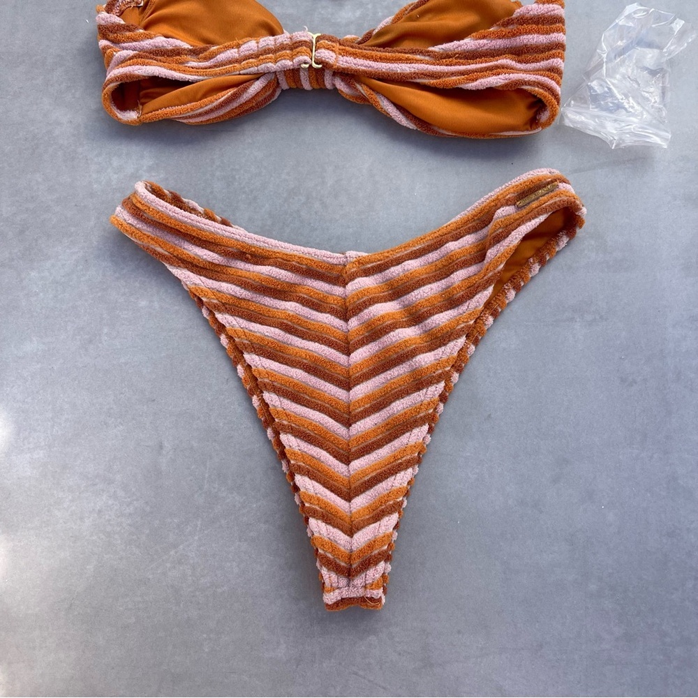 Billabong Tides Terry Skimpy Hike bikini bottom & Betty bandeau bikini top - Picture 6 of 8